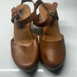 Universal Thread Platforms